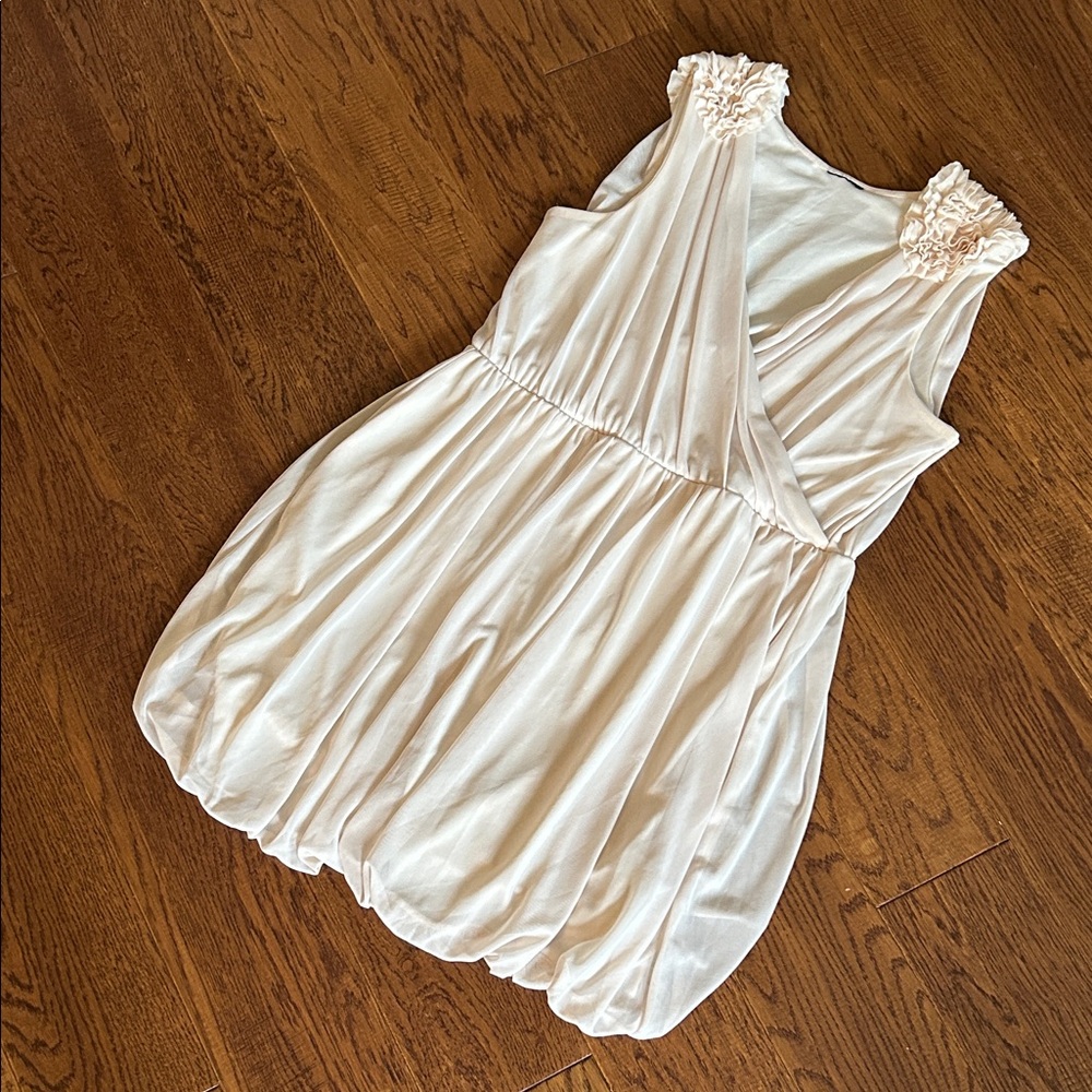 Elegant Cream Sleeveless Dress